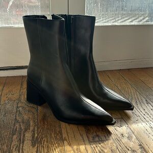 NWOT Zara faux leather boots